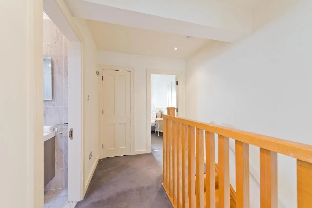 **** Gasthuis The John Lennon Suite - Hiphipstay Dublin Ierland