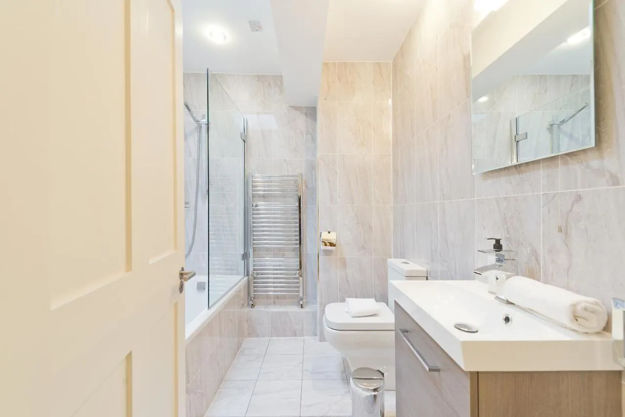 Gasthuis The John Lennon Suite - Hiphipstay Dublin