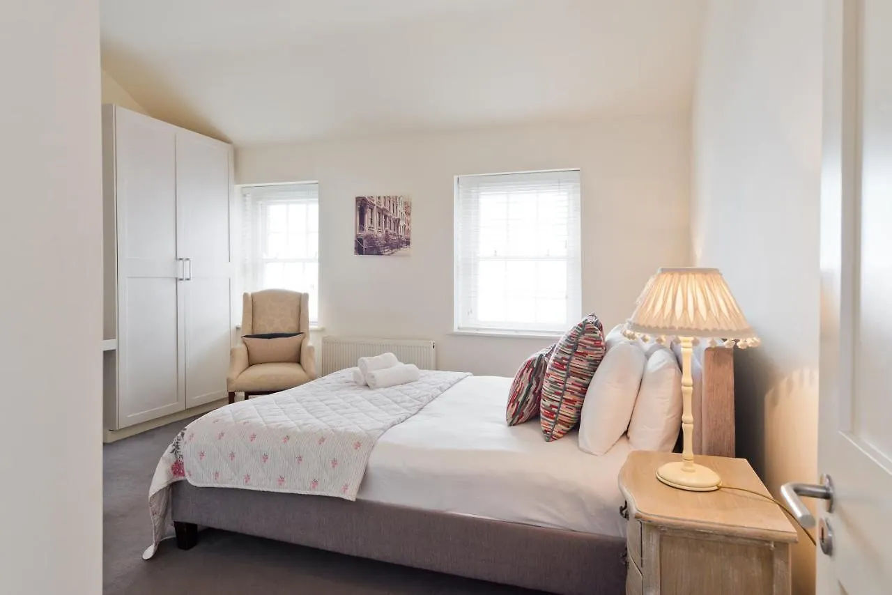 Gasthuis The John Lennon Suite - Hiphipstay Dublin