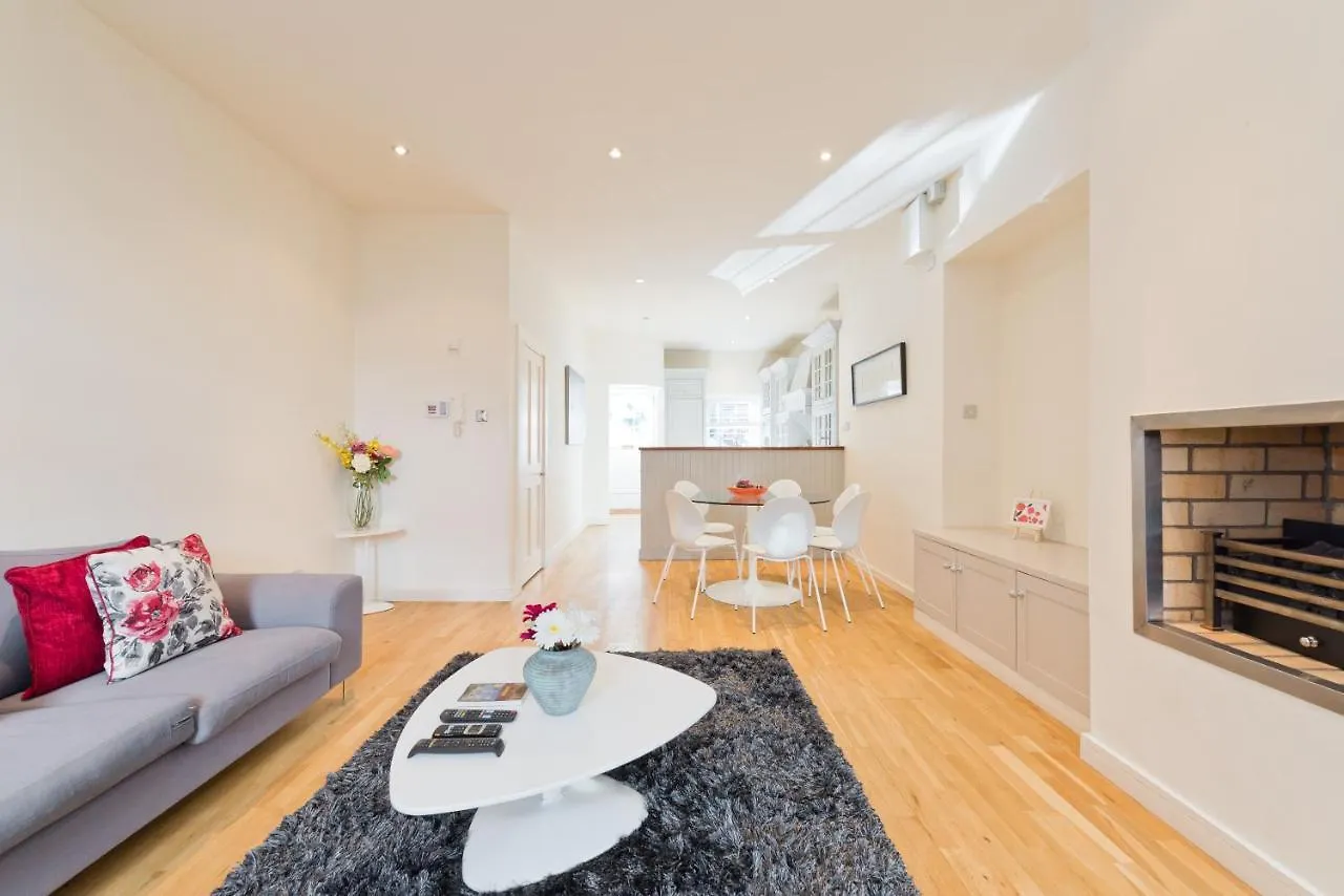 **** Gasthuis The John Lennon Suite - Hiphipstay Dublin Ierland
