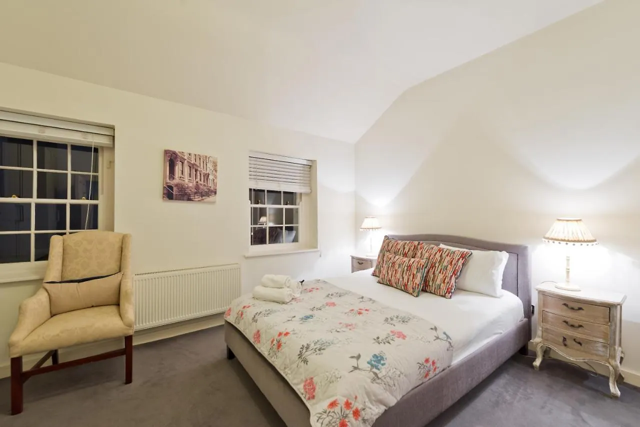 The John Lennon Suite - Hiphipstay Dublin 4*,  Ierland